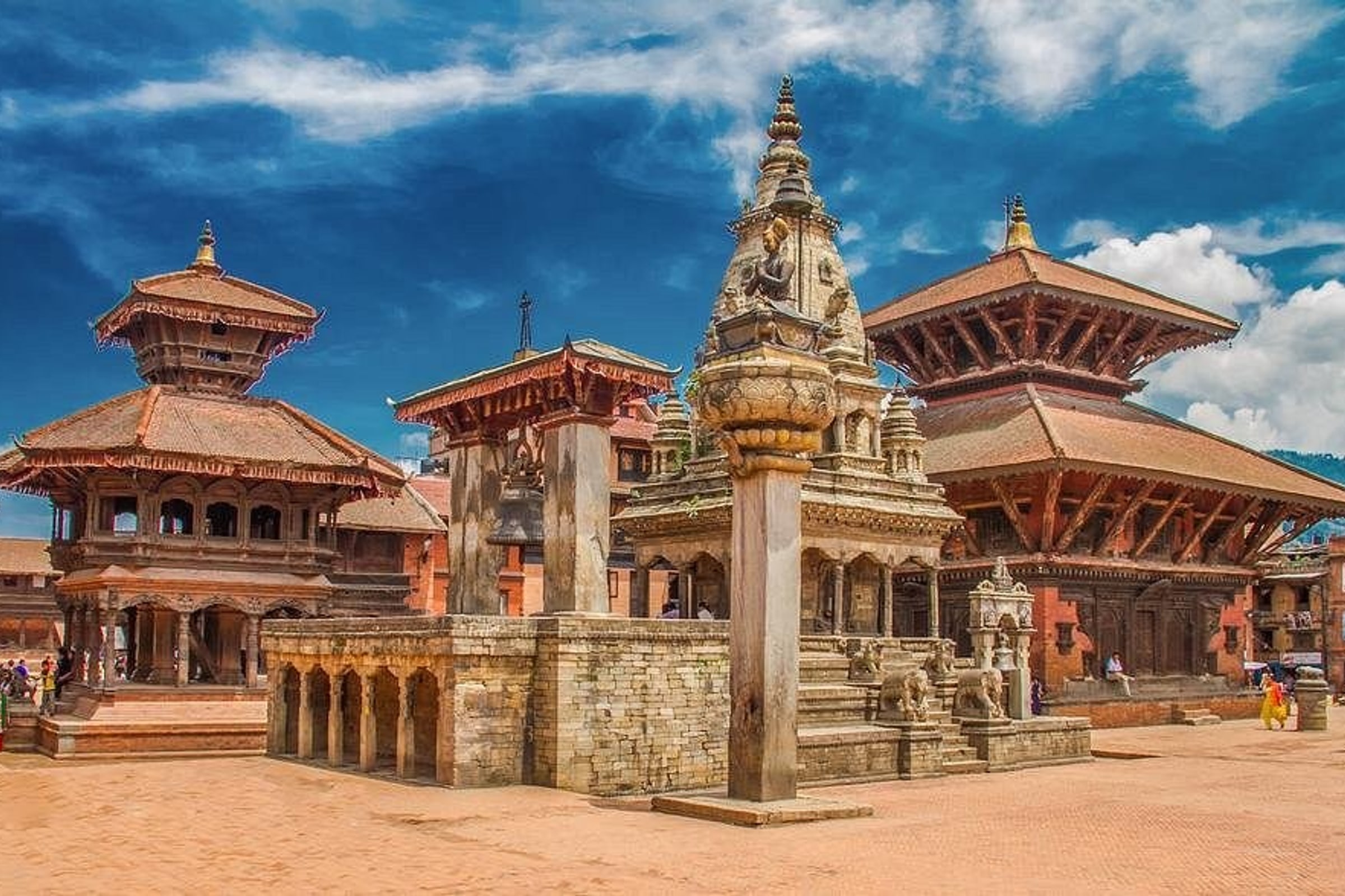 Nepal Golden Triangle: Heritage, Wilderness & Lakes